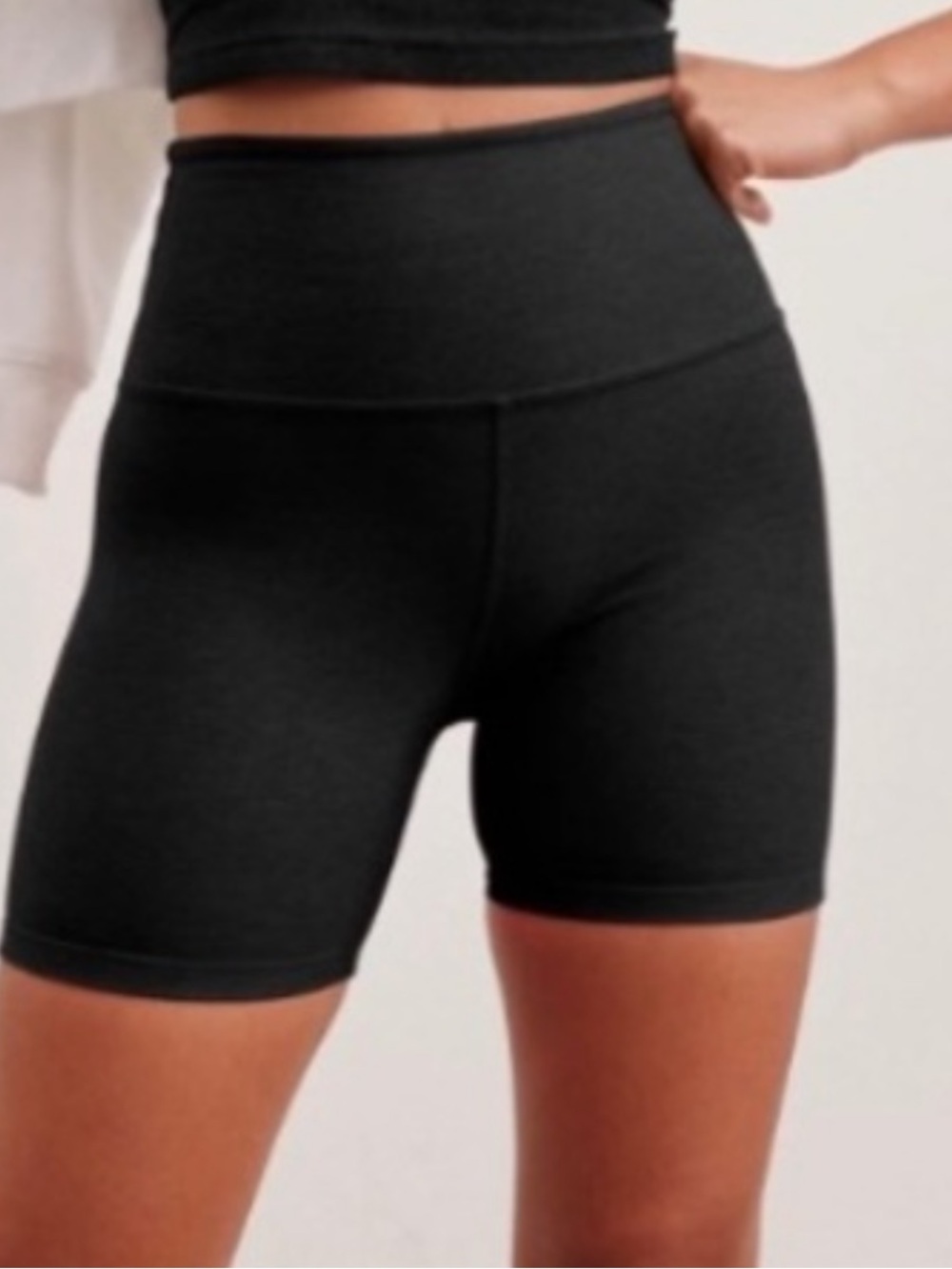 $25’sale Bloomingdale’s Aqua athletics biker shorts 6” short black retail $58”
